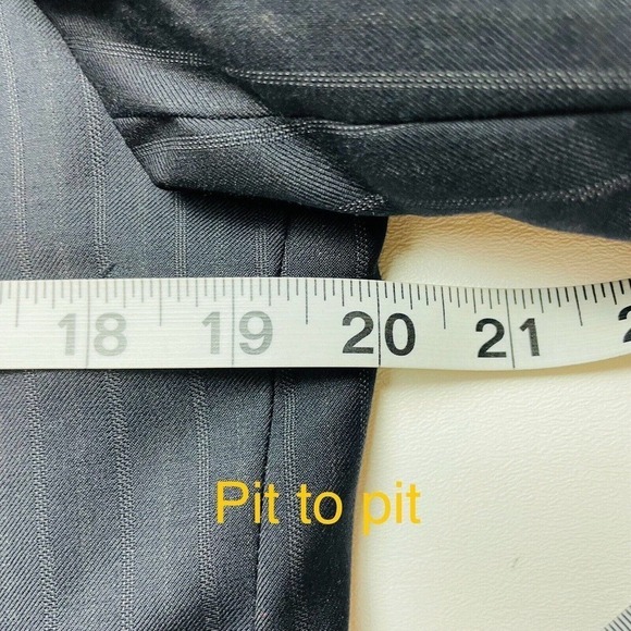 Hickey Freeman Madison Blazer Jacket Mens 42S Black Wide Pinstripe Worsted Wool - Picture 8 of 13